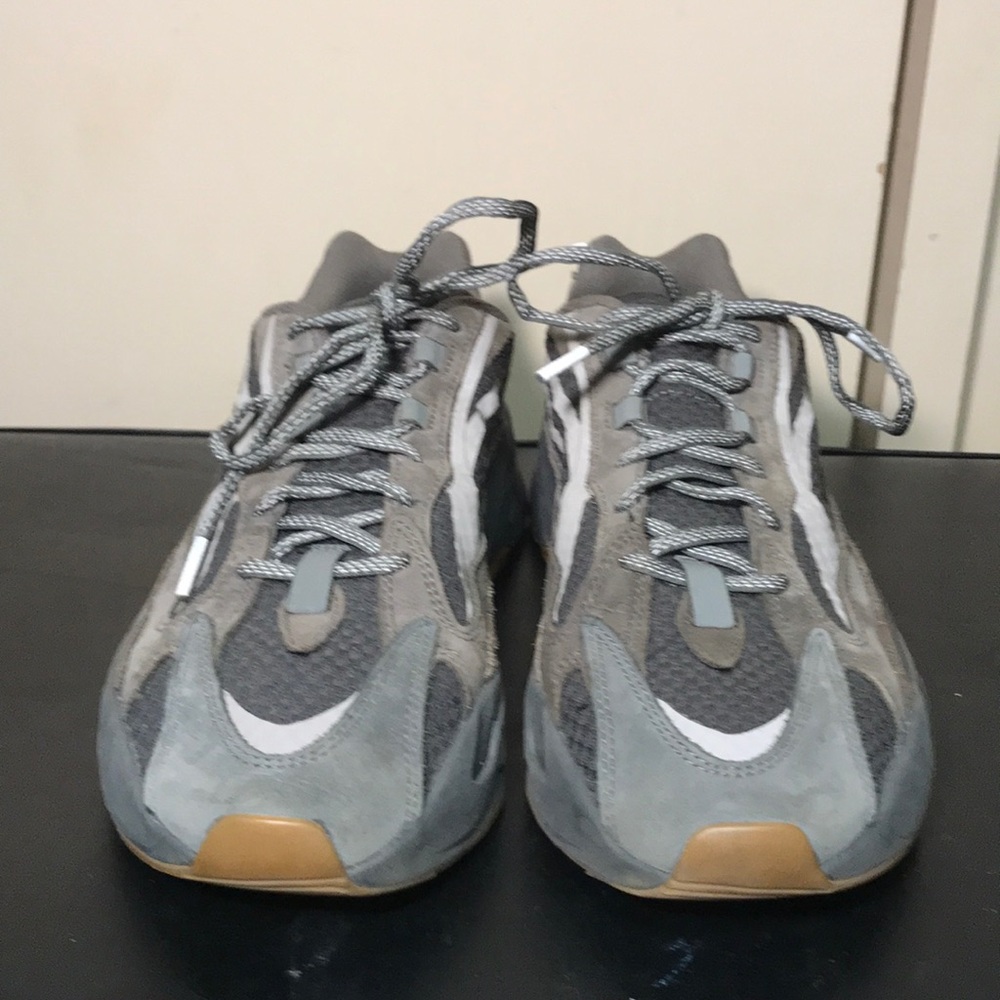 adidas Yeezy Boost 700 V2 Geode
